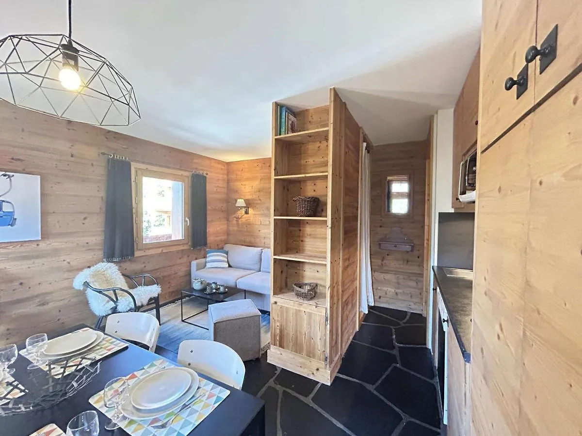 Studio/Coin Montagne - 4 Pers, Proche Pistes & Commerces, Balcon, Parking, Wifi - Meribel - Fr-1-180-599 Les Allues Apartment